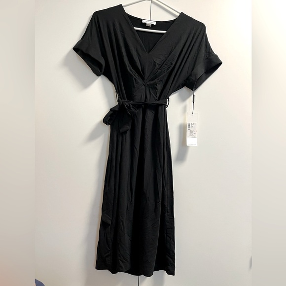 Calvin Klein knee length short sleeve black dress - Picture 1 of 6